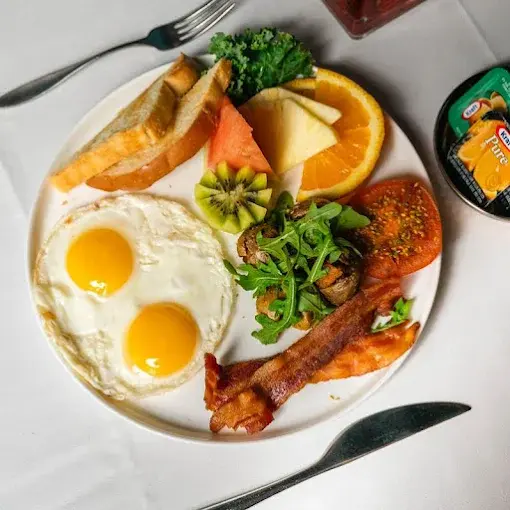 Best brunch restaurant in Springbank Hill Calgary